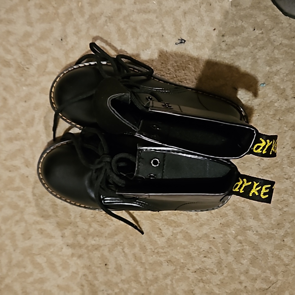 Black size 35 (size 5 us) combat boot